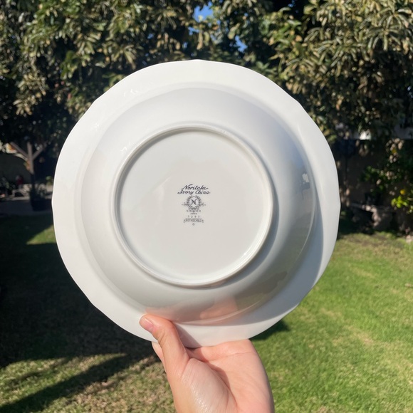 Noritake Rothschild 7293 round vegetable bowl - Picture 2 of 2